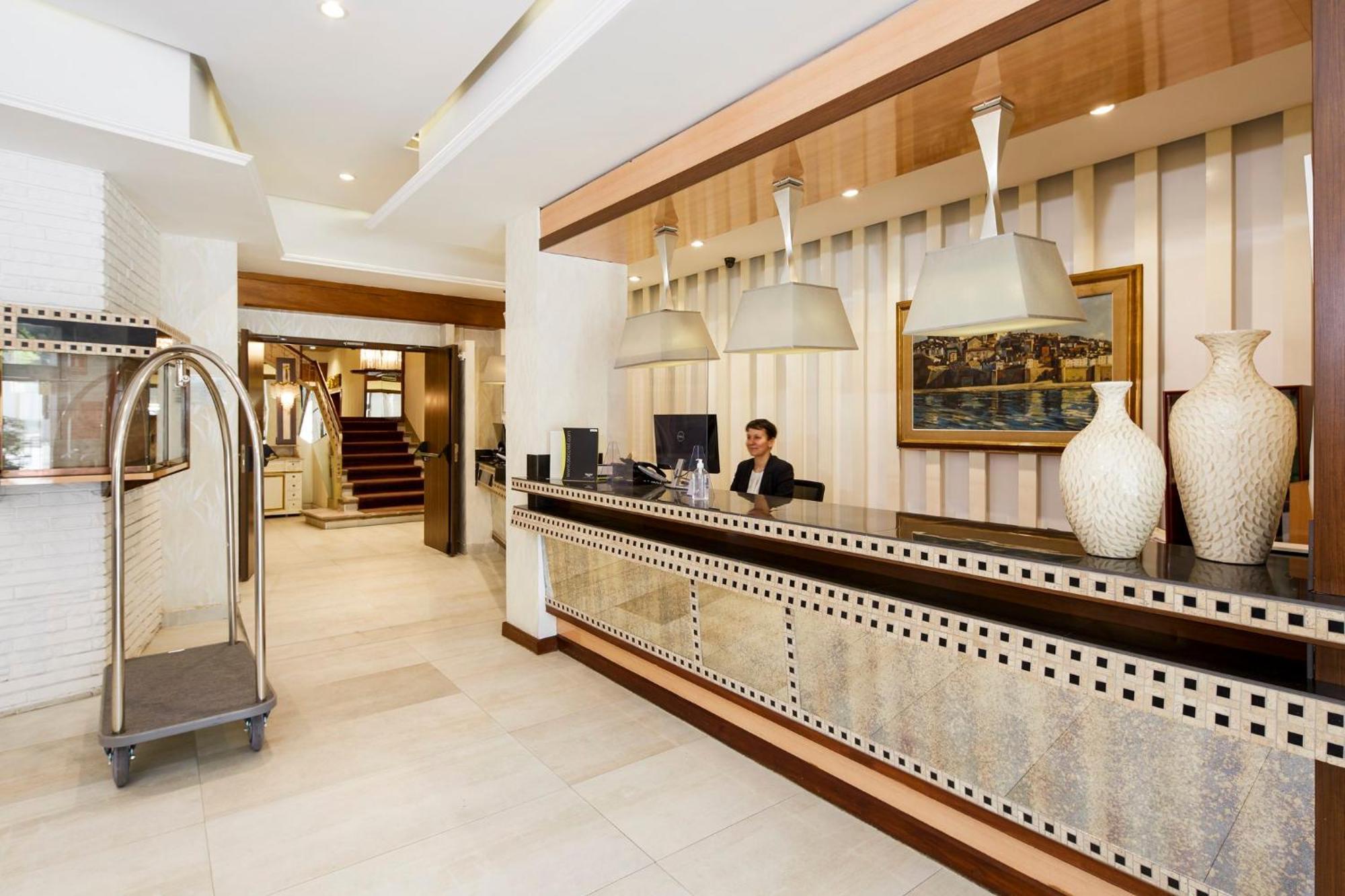 Sercotel Hotel President Figueres  Exterior foto